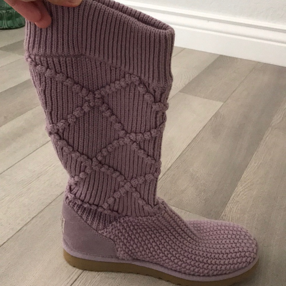 UGG lavender sweater booties Size 9. Lightly worn